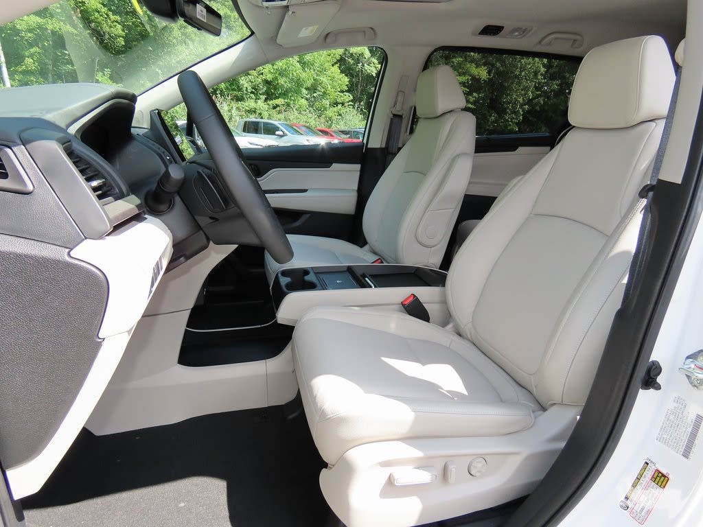 Thumbnail: 2026 Honda Odyssey - 11