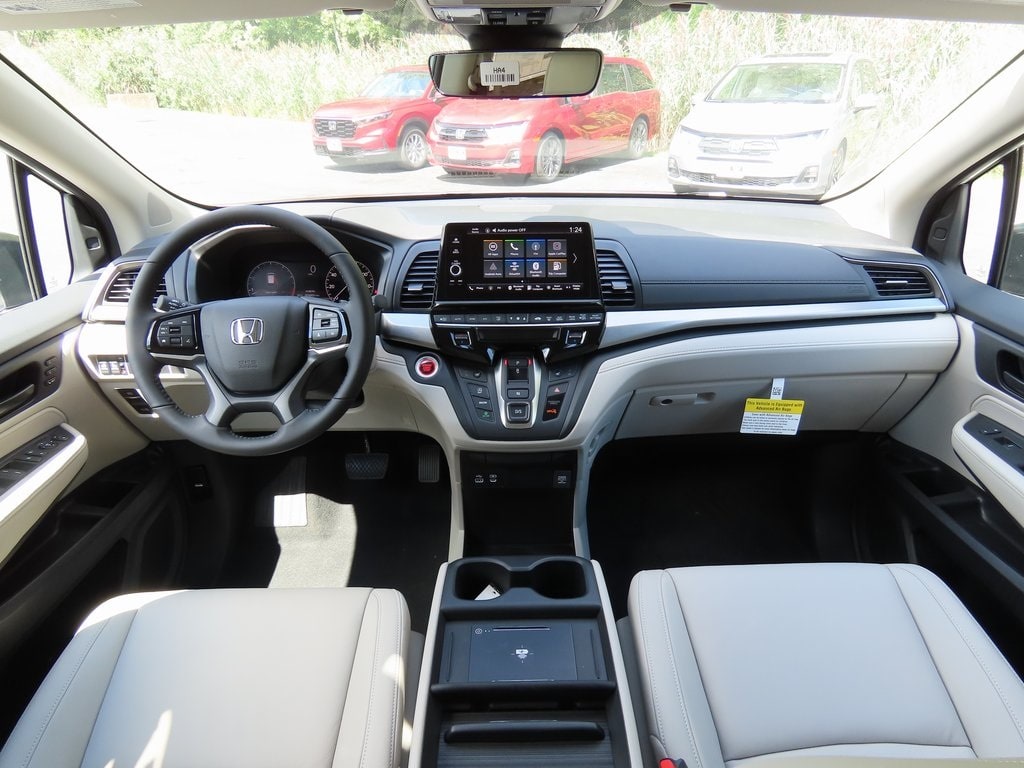 Thumbnail: 2026 Honda Odyssey - 10