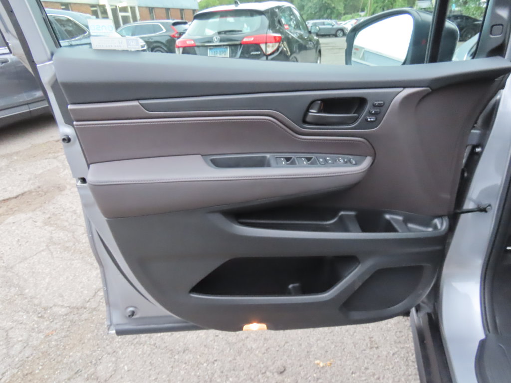 Thumbnail: 2023 Honda Odyssey - 22