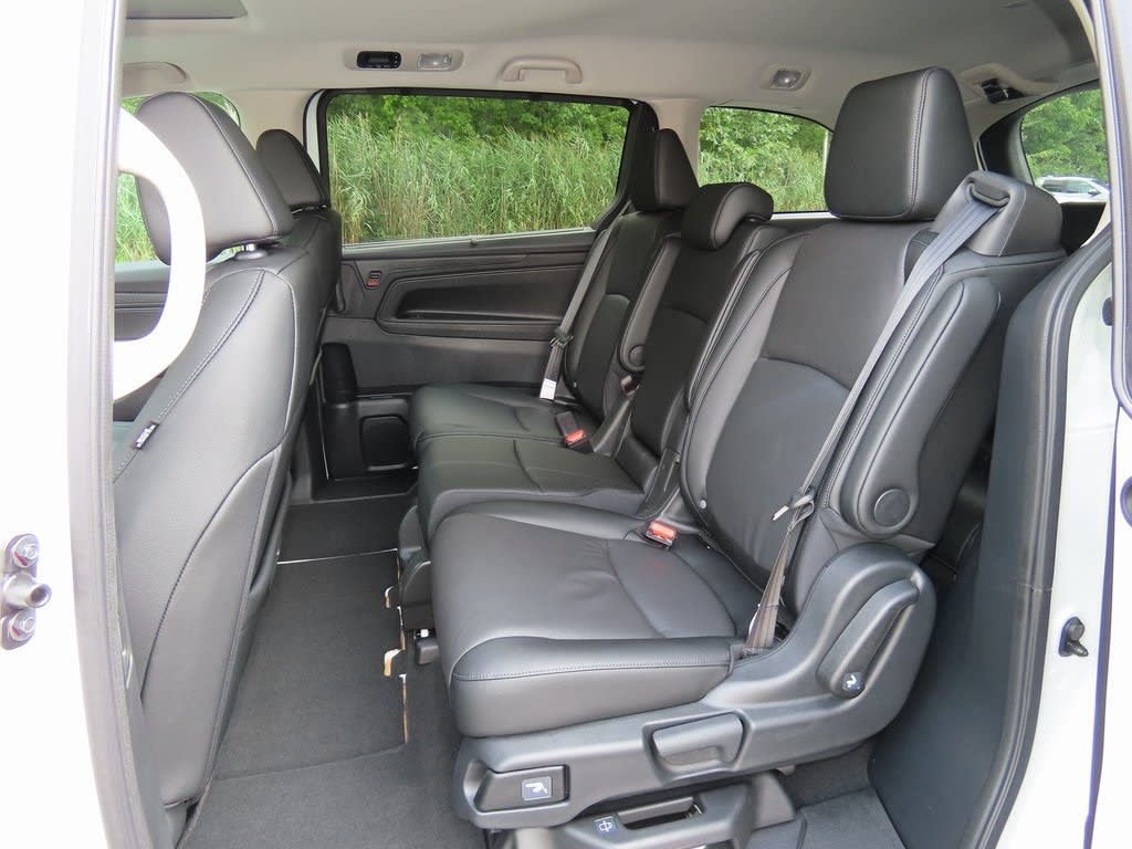 Thumbnail: 2026 Honda Odyssey - 13