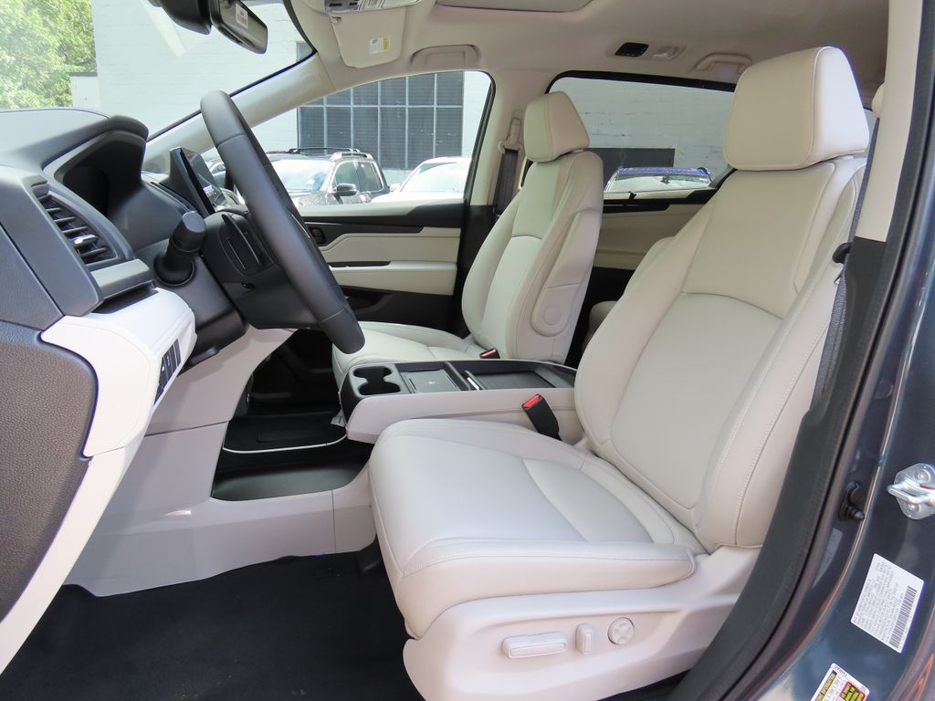Thumbnail: 2026 Honda Odyssey - 11