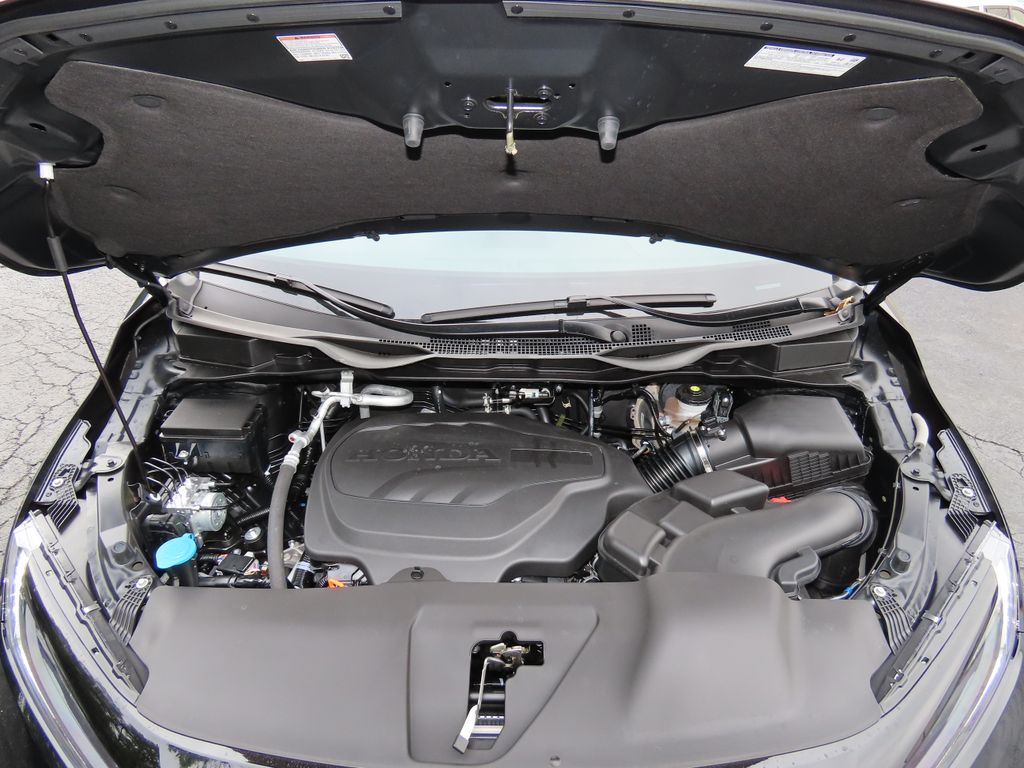 Thumbnail: 2026 Honda Odyssey - 9