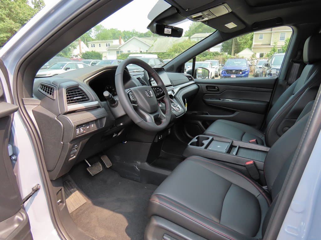 Thumbnail: 2026 Honda Odyssey - 11