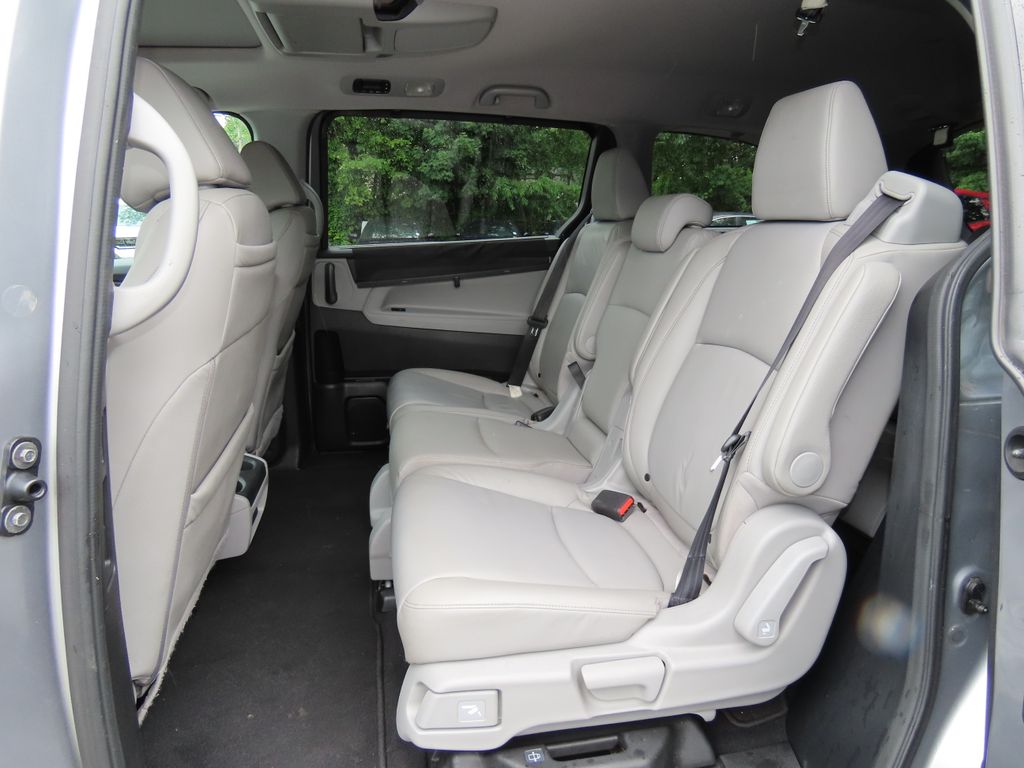 Thumbnail: 2018 Honda Odyssey - 13