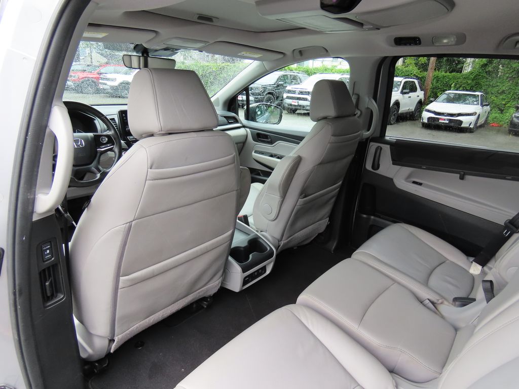 Thumbnail: 2018 Honda Odyssey - 24