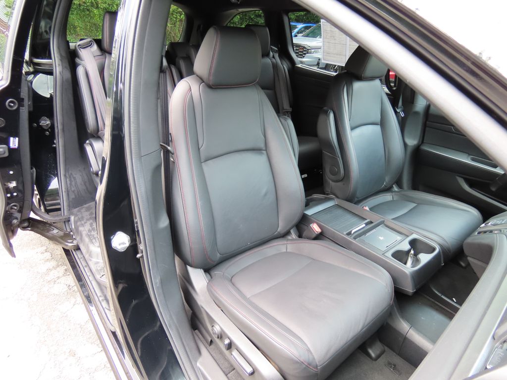 Thumbnail: 2025 Honda Odyssey - 24