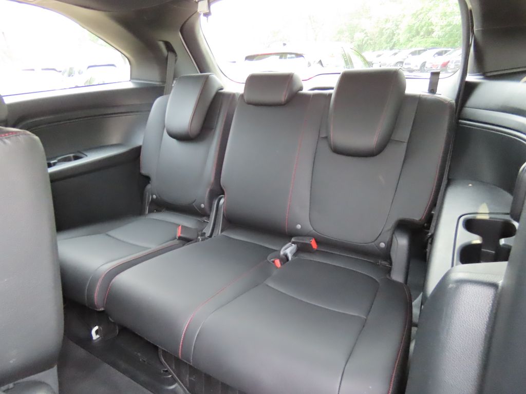 Thumbnail: 2023 Honda Odyssey - 20