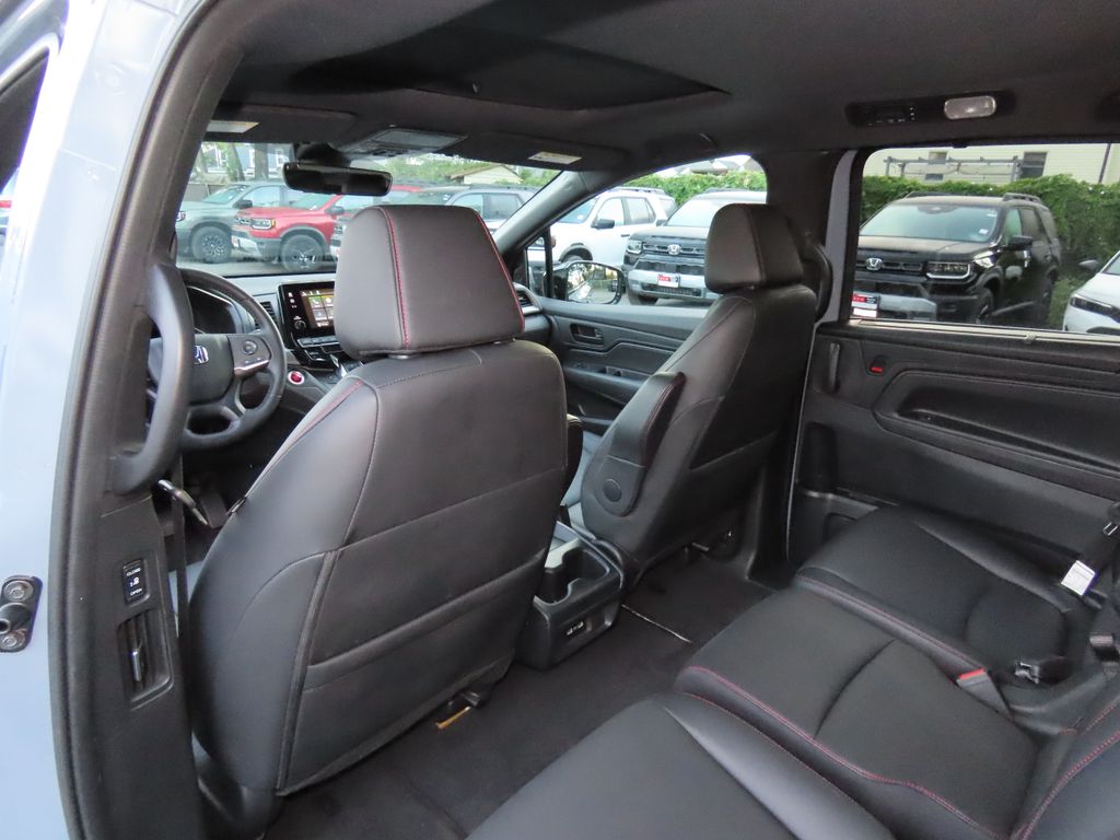 Thumbnail: 2024 Honda Odyssey - 23