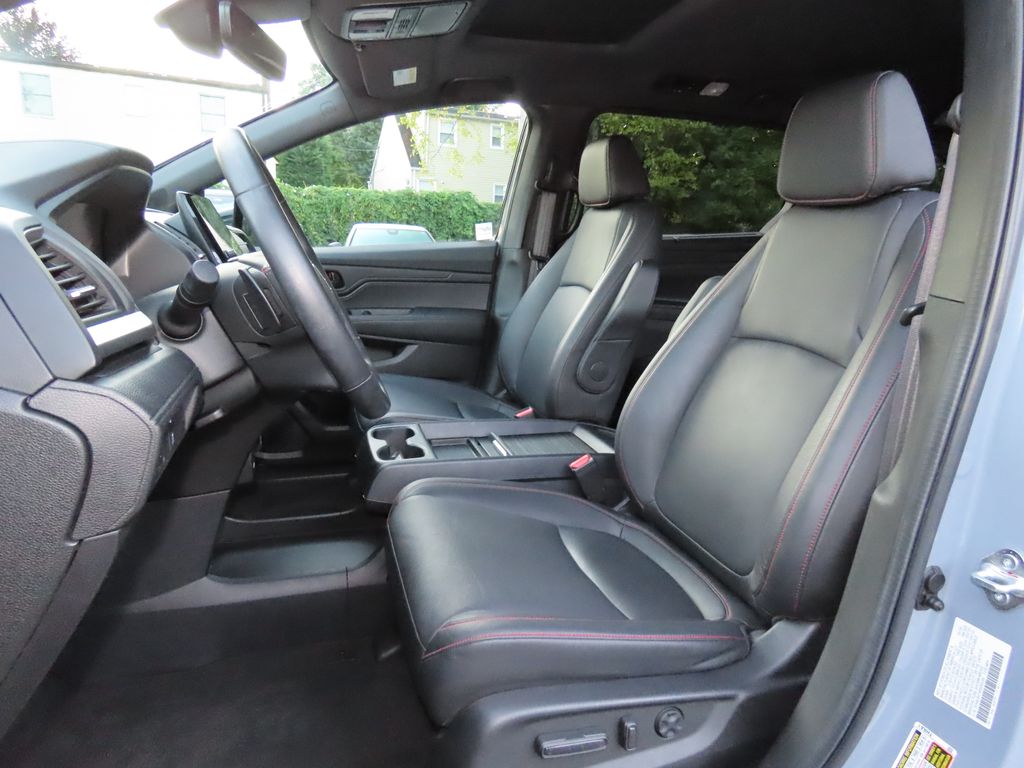 Thumbnail: 2024 Honda Odyssey - 10