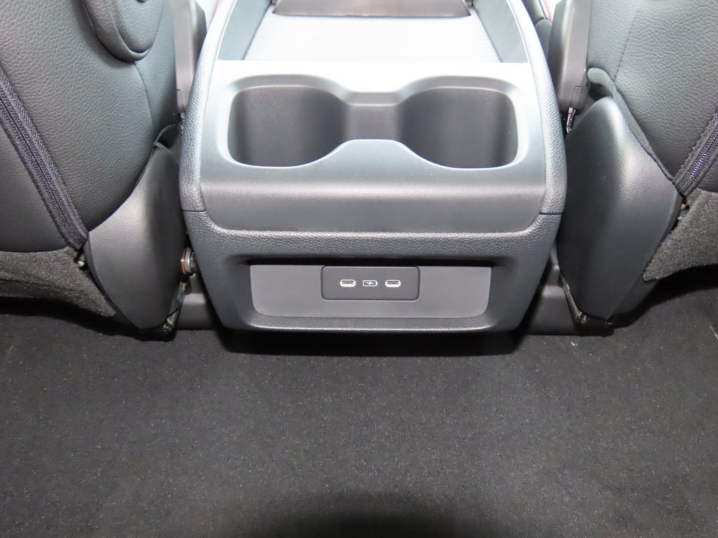 Thumbnail: 2026 Honda Odyssey - 25