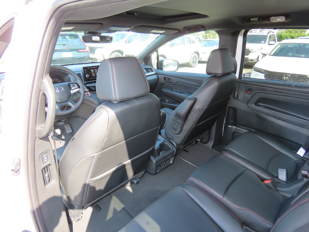 Thumbnail: 2027 Honda Odyssey - 19