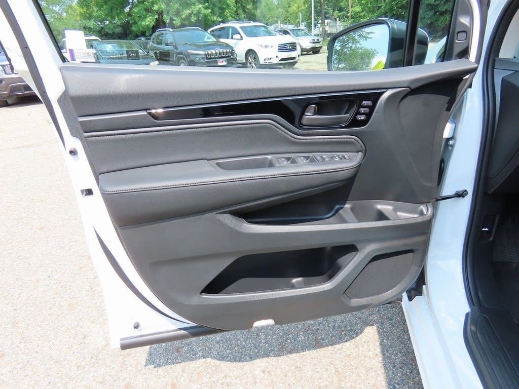 Thumbnail: 2026 Honda Odyssey - 20