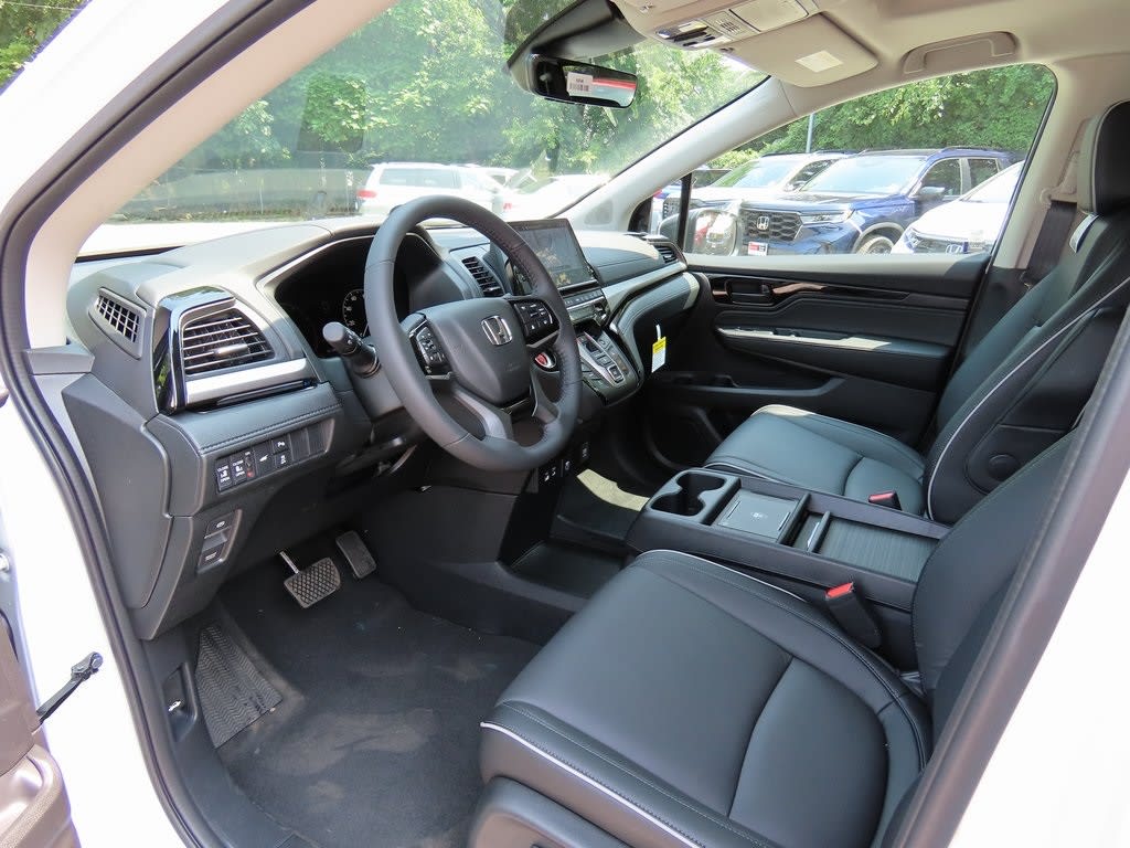 Thumbnail: 2026 Honda Odyssey - 11
