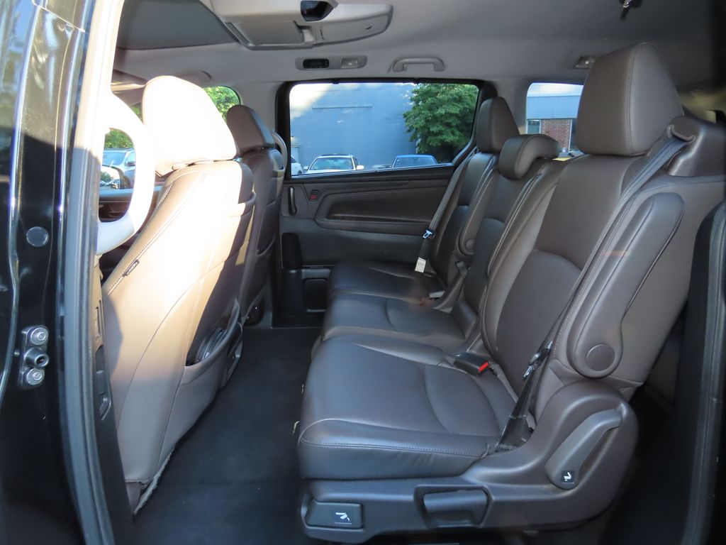 Thumbnail: 2019 Honda Odyssey - 13