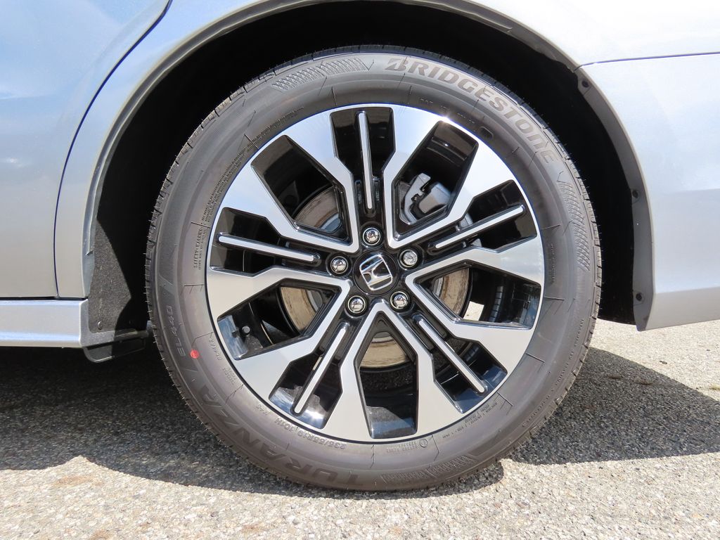 Thumbnail: 2026 Honda Odyssey - 8
