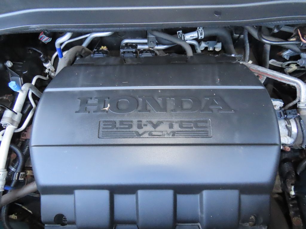 Thumbnail: 2015 Honda Pilot - 21
