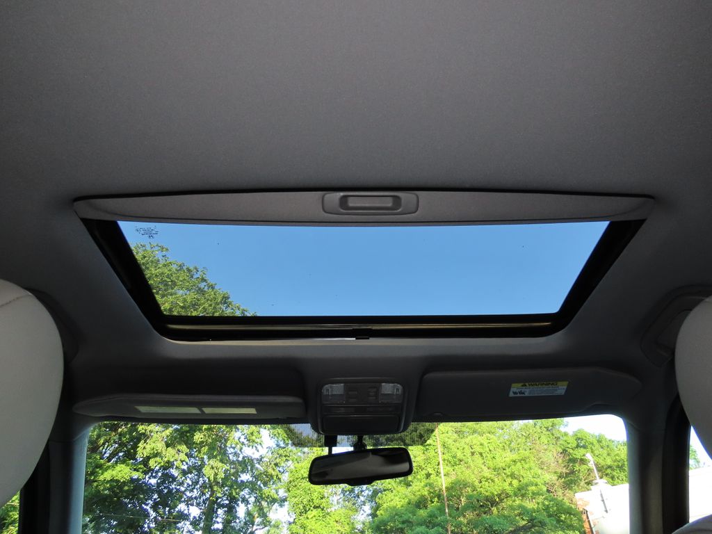 Thumbnail: 2015 Honda Pilot - 31