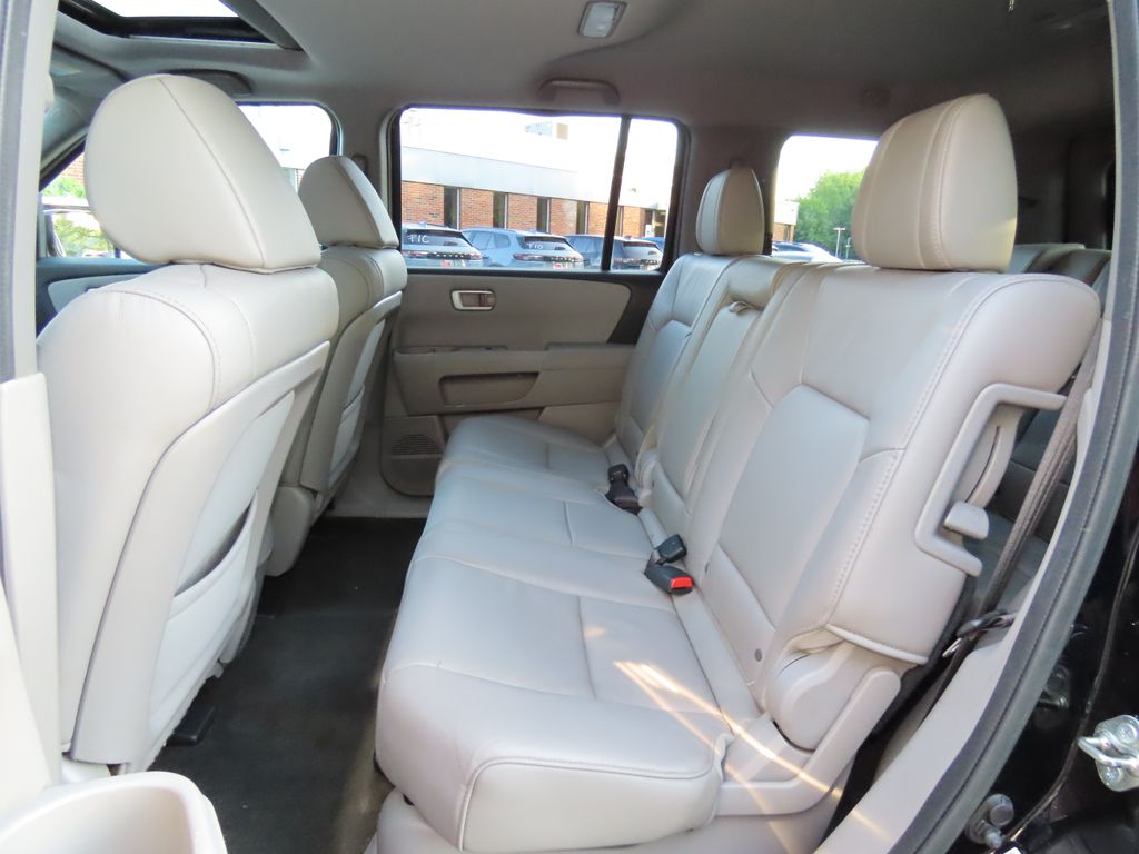 Thumbnail: 2015 Honda Pilot - 13