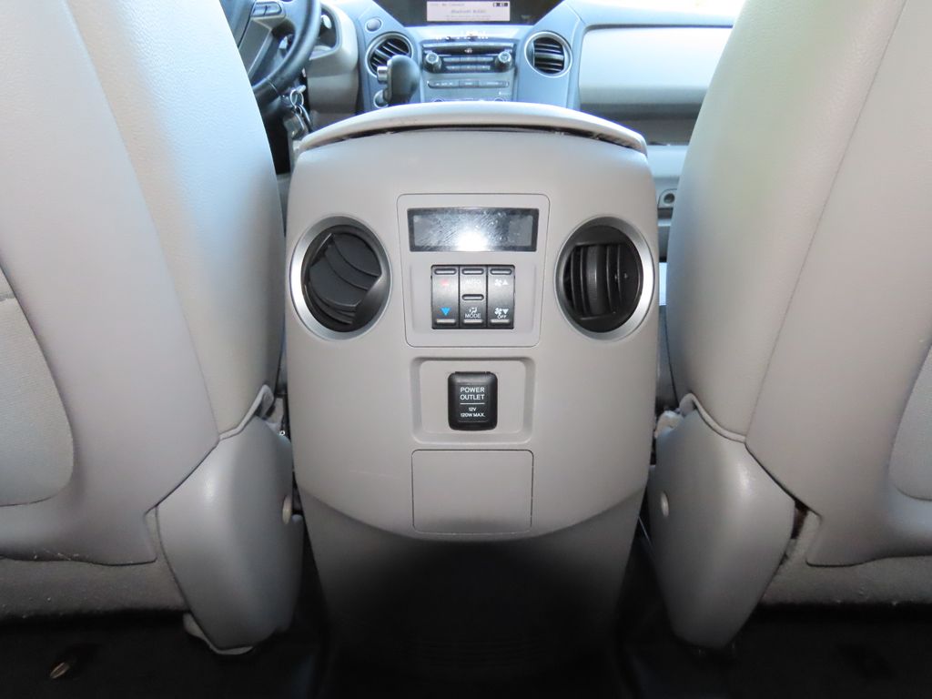 Thumbnail: 2015 Honda Pilot - 30