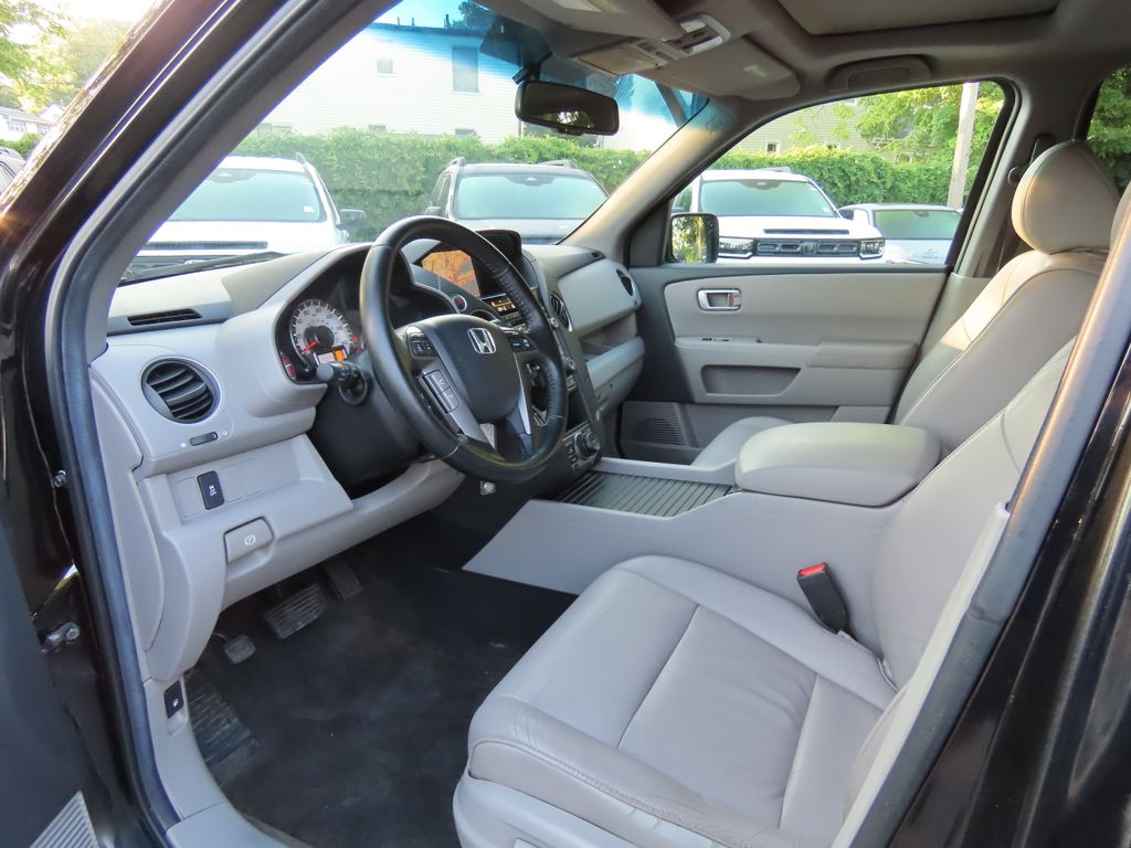 Thumbnail: 2012 Honda Pilot - 11
