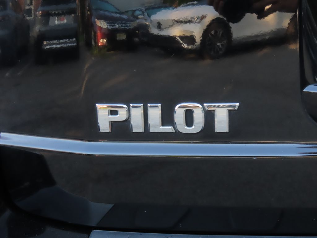 Thumbnail: 2012 Honda Pilot - 7