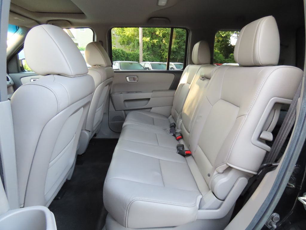Thumbnail: 2012 Honda Pilot - 13