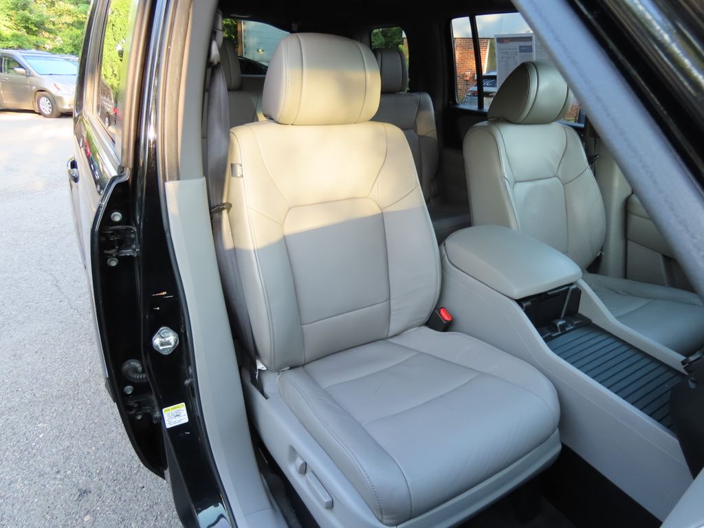 Thumbnail: 2012 Honda Pilot - 25