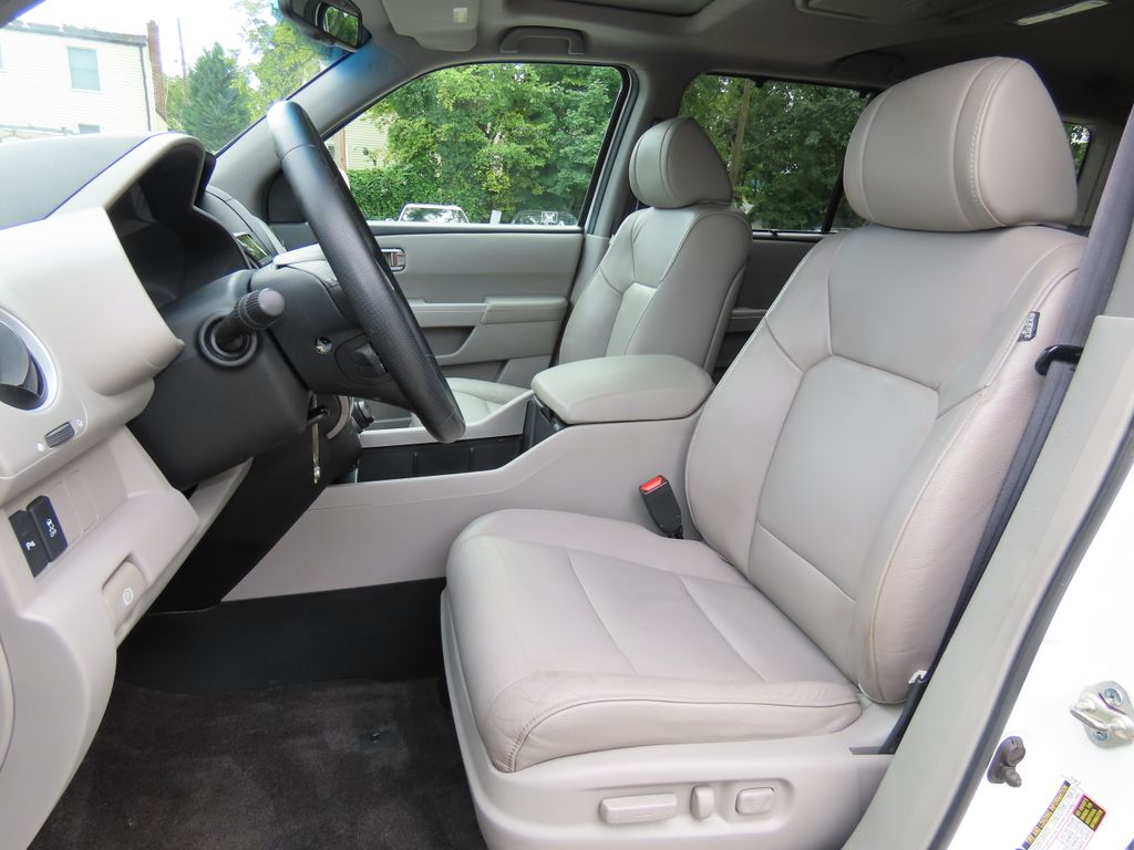 Thumbnail: 2012 Honda Pilot - 11