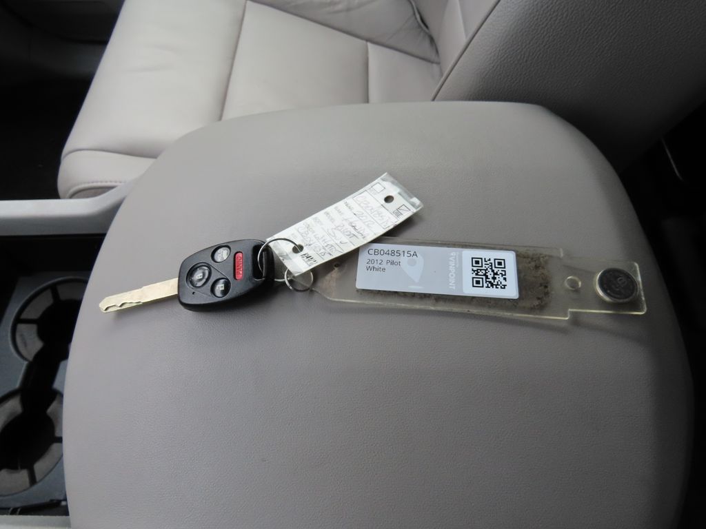 Thumbnail: 2012 Honda Pilot - 19