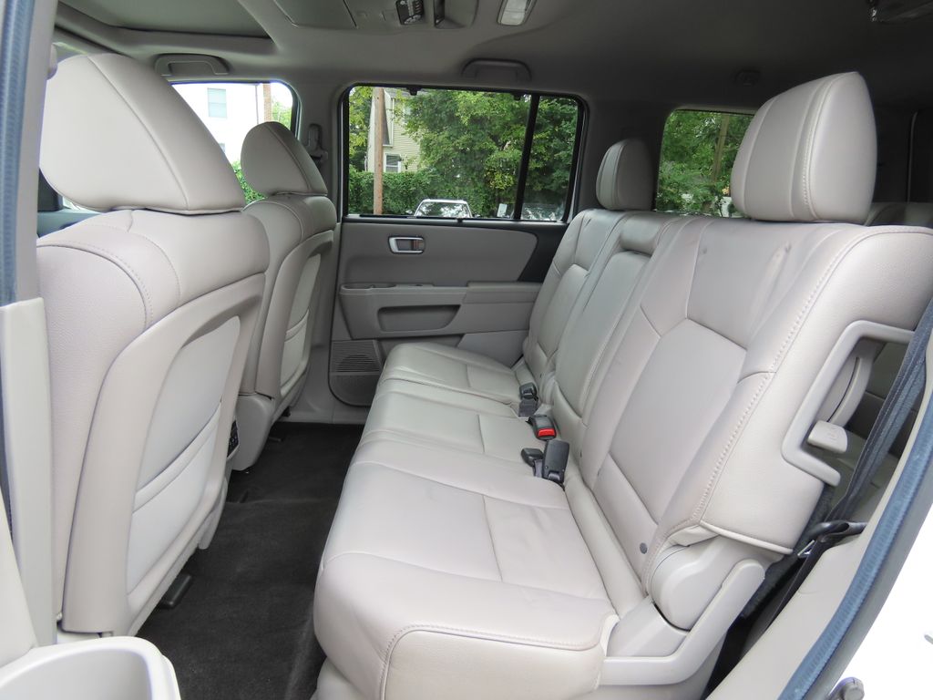 Thumbnail: 2012 Honda Pilot - 13