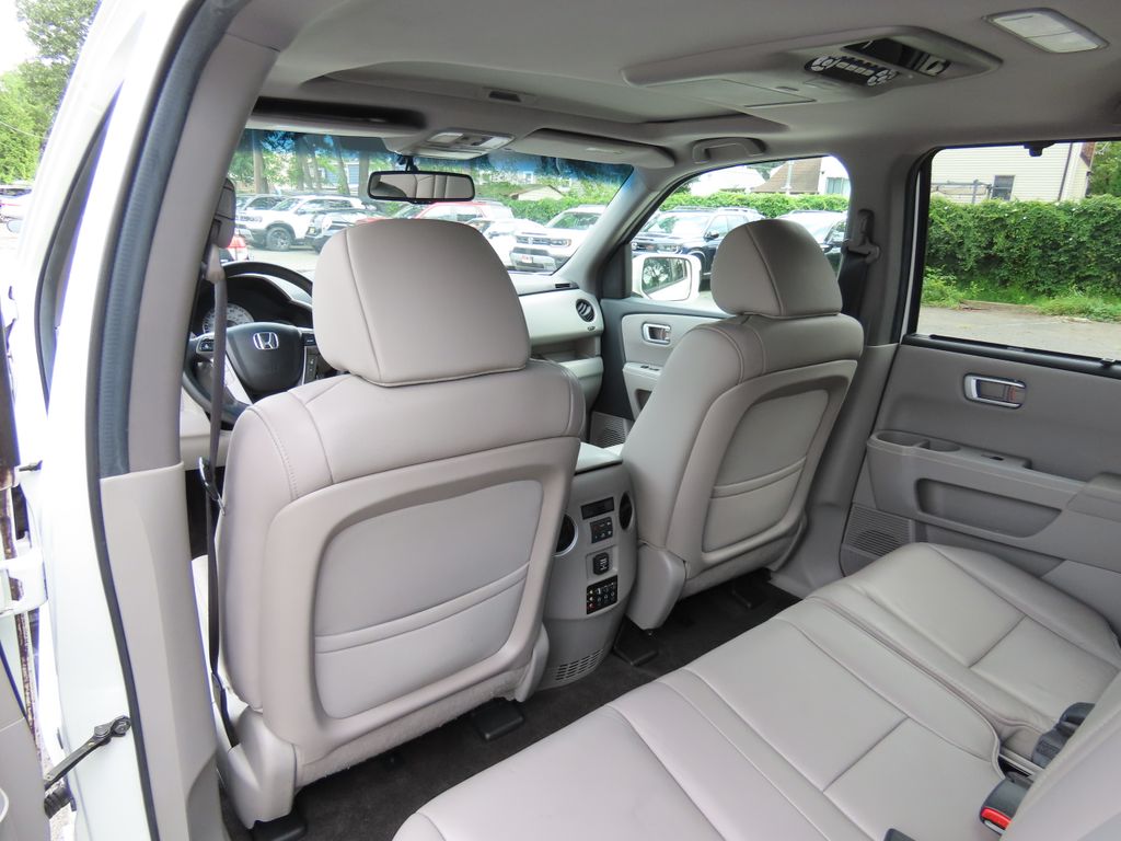 Thumbnail: 2012 Honda Pilot - 24