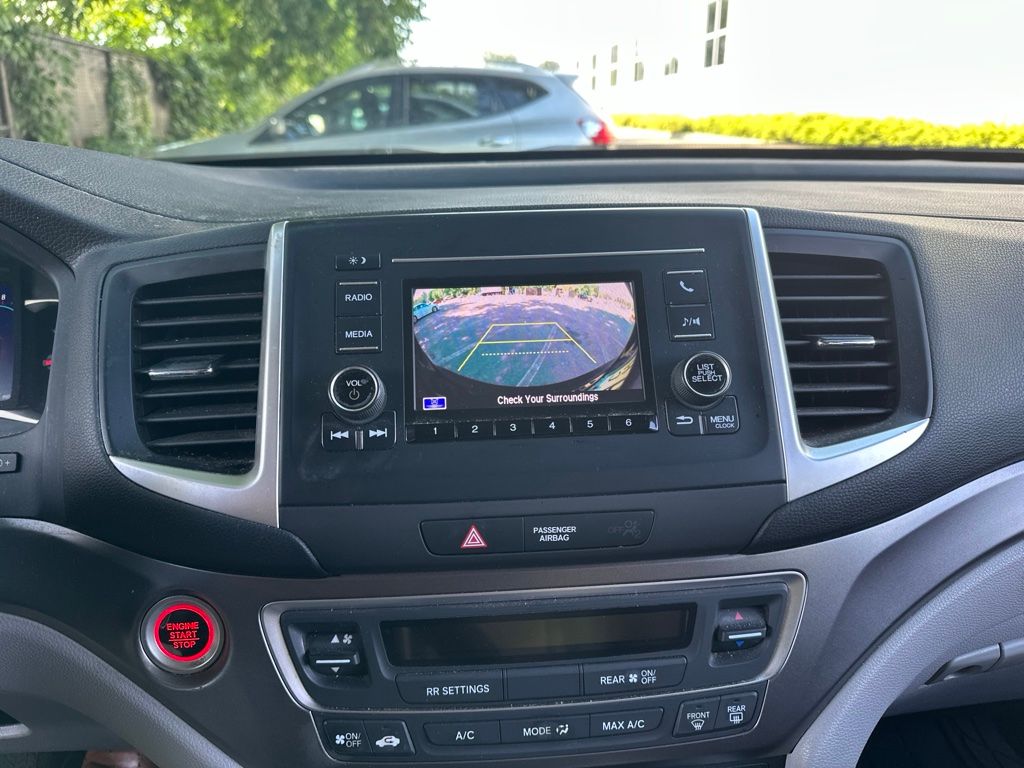 Thumbnail: 2019 Honda Pilot - 25