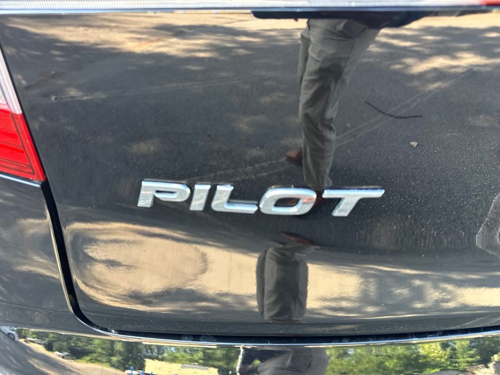 Thumbnail: 2019 Honda Pilot - 19