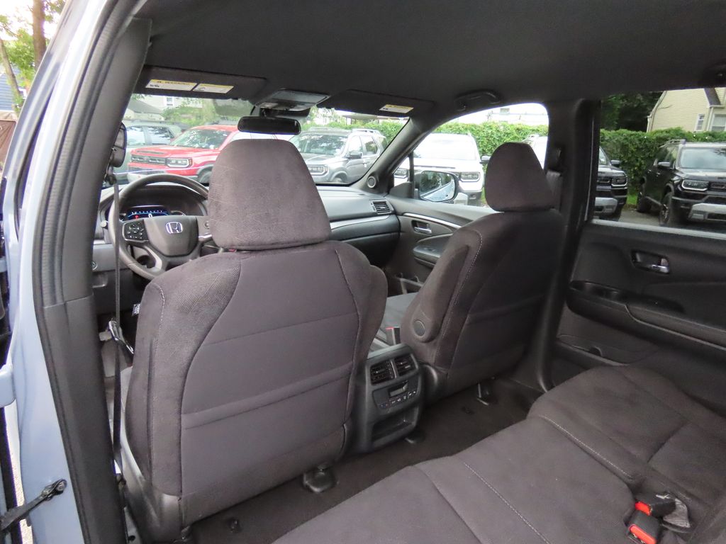 Thumbnail: 2022 Honda Pilot - 21