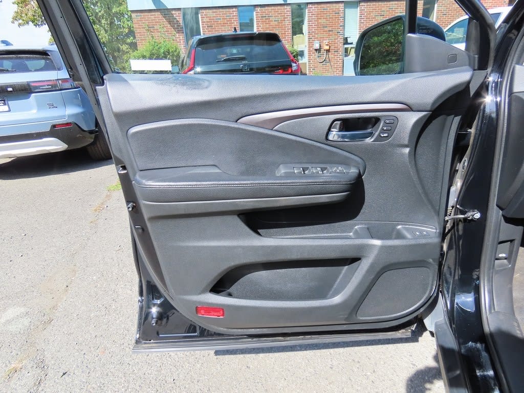 Thumbnail: 2020 Honda Pilot - 26