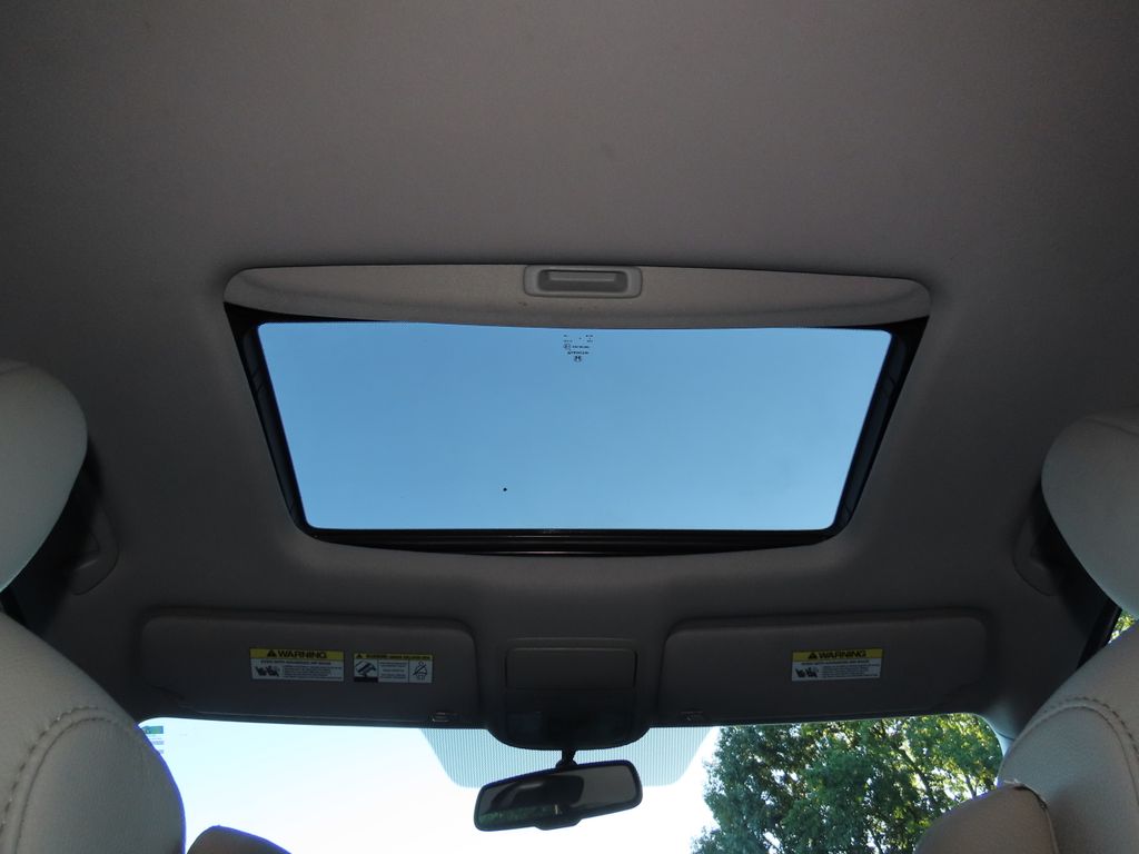 Thumbnail: 2016 Honda Pilot - 25