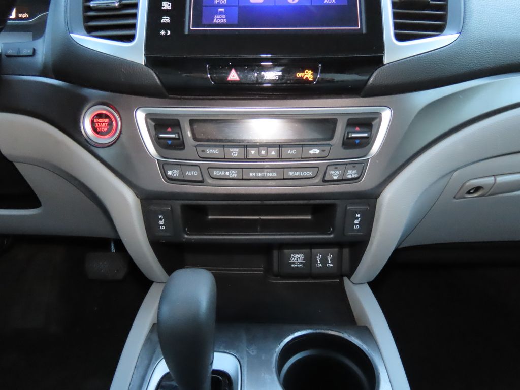 Thumbnail: 2016 Honda Pilot - 23