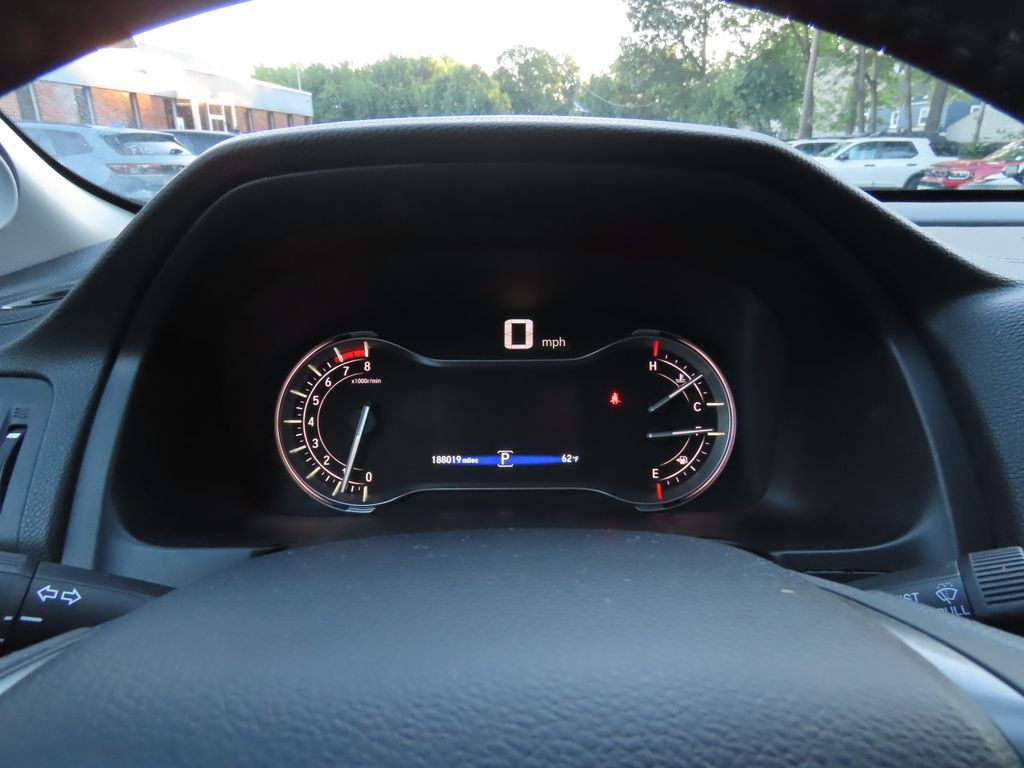 Thumbnail: 2016 Honda Pilot - 15