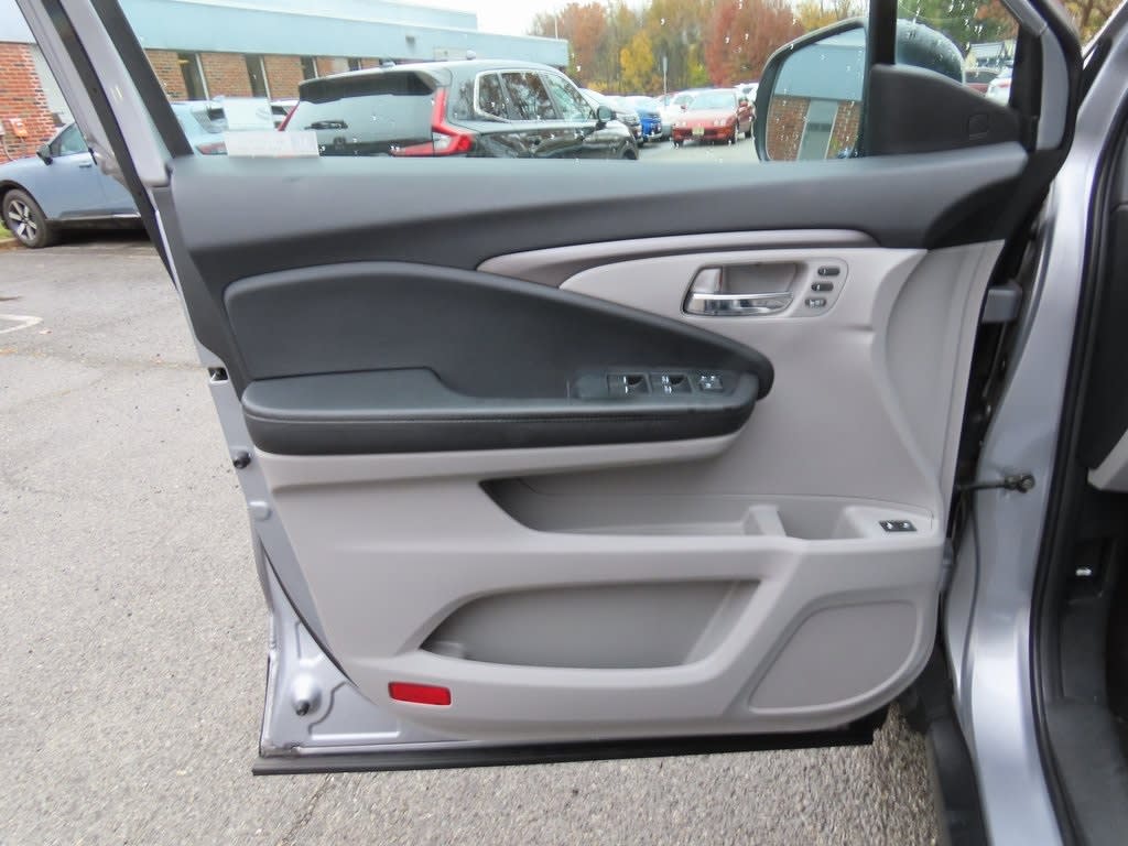 Thumbnail: 2022 Honda Pilot - 25