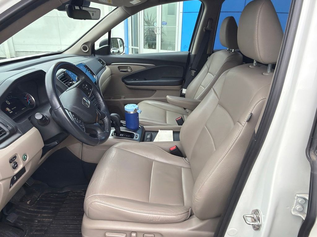 Thumbnail: 2019 Honda Pilot - 5
