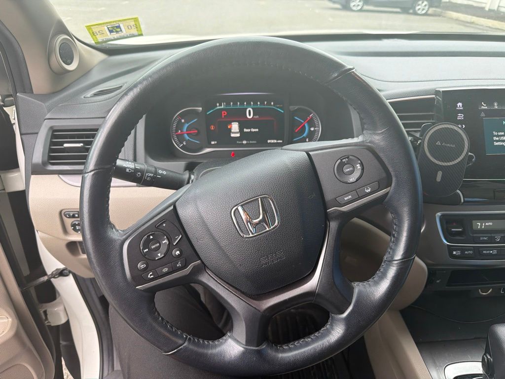 Thumbnail: 2019 Honda Pilot - 2