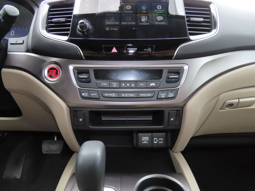 Thumbnail: 2019 Honda Pilot - 26