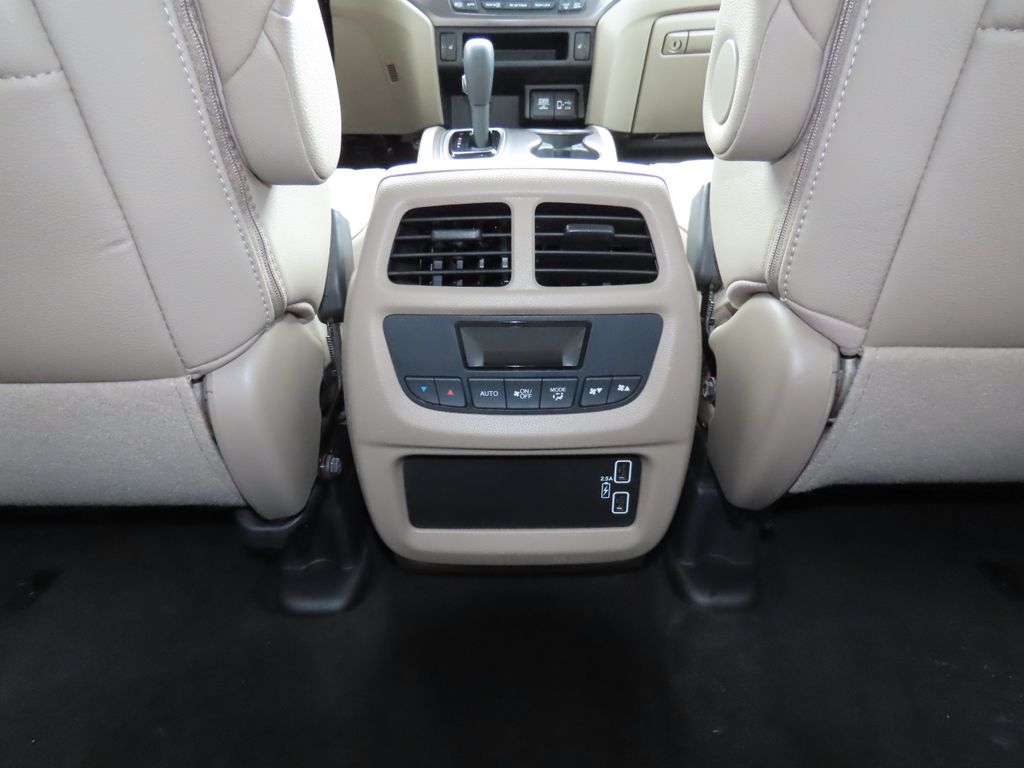 Thumbnail: 2019 Honda Pilot - 27
