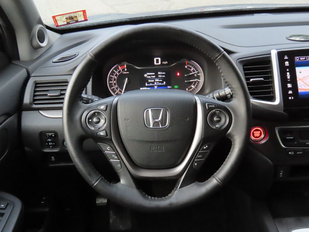Thumbnail: 2017 Honda Pilot - 9