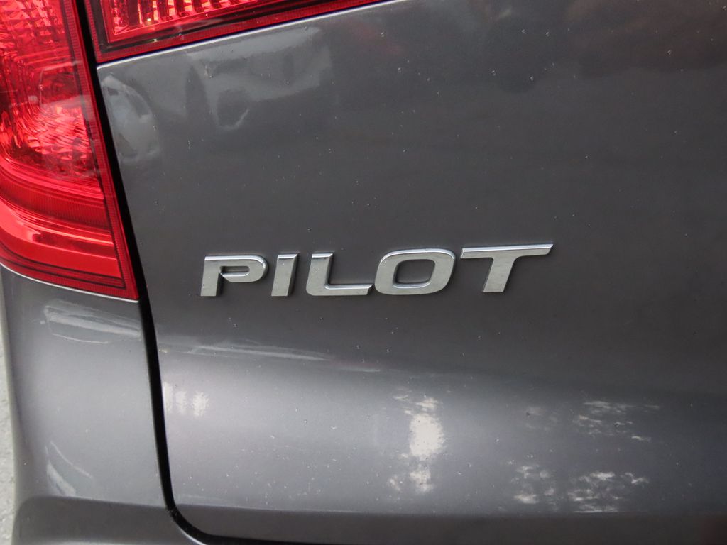 Thumbnail: 2017 Honda Pilot - 6