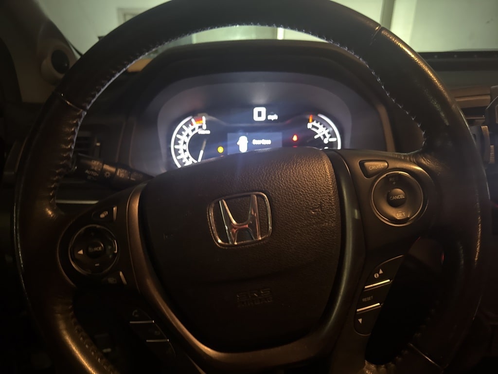 Thumbnail: 2017 Honda Pilot - 12