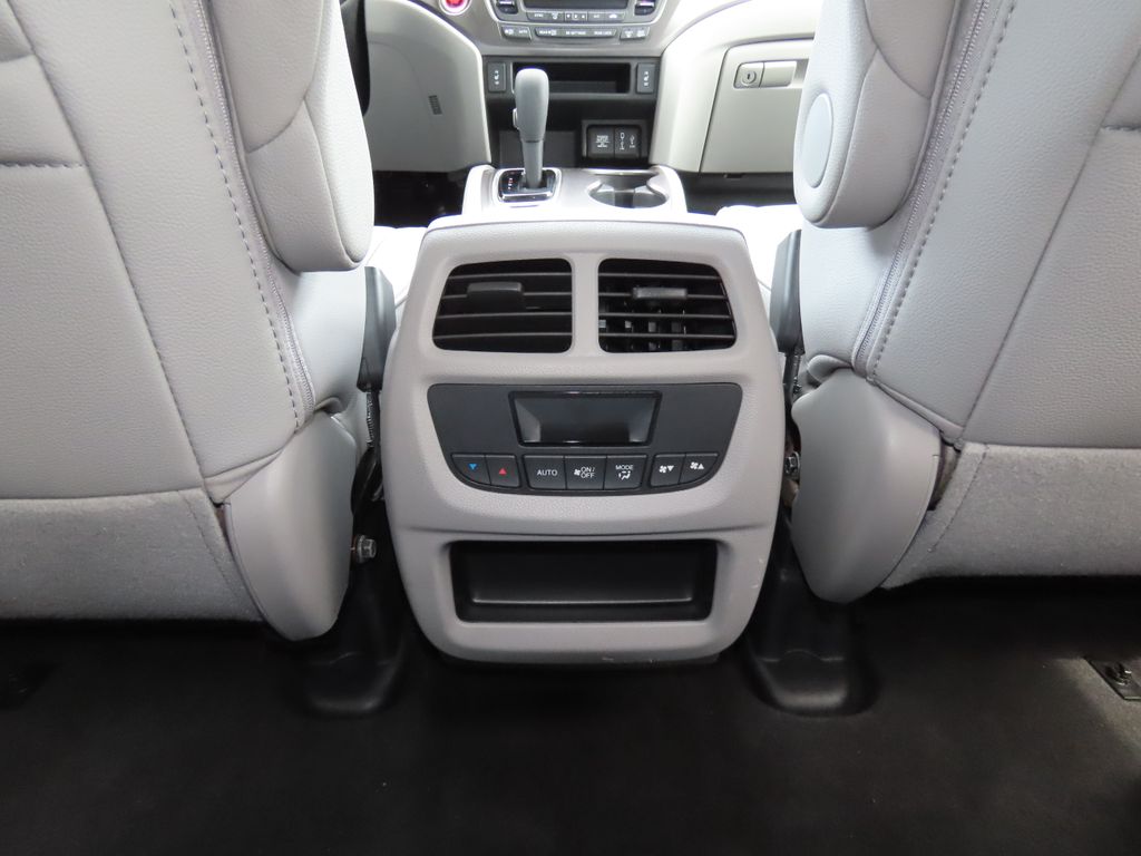 Thumbnail: 2018 Honda Pilot - 28