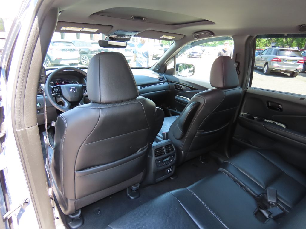Thumbnail: 2022 Honda Passport - 19