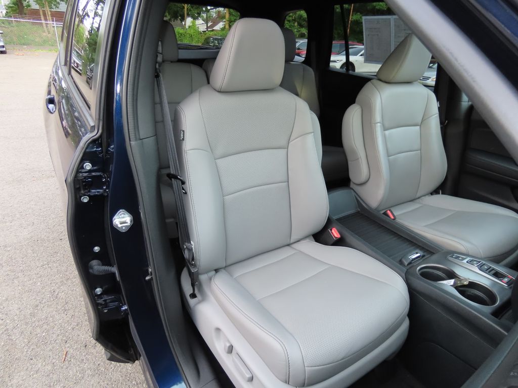 Thumbnail: 2023 Honda Passport - 11