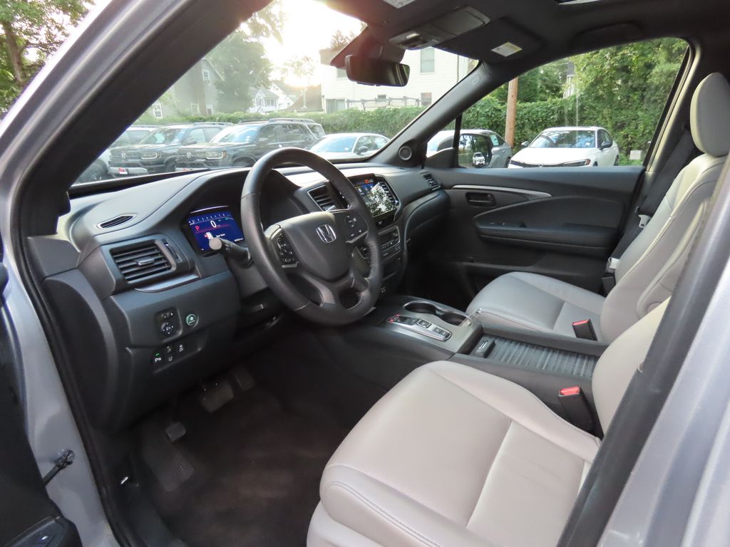 Thumbnail: 2023 Honda Passport - 2